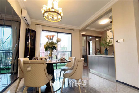 时代华庭华联国际2室1厅1卫77m2精装修